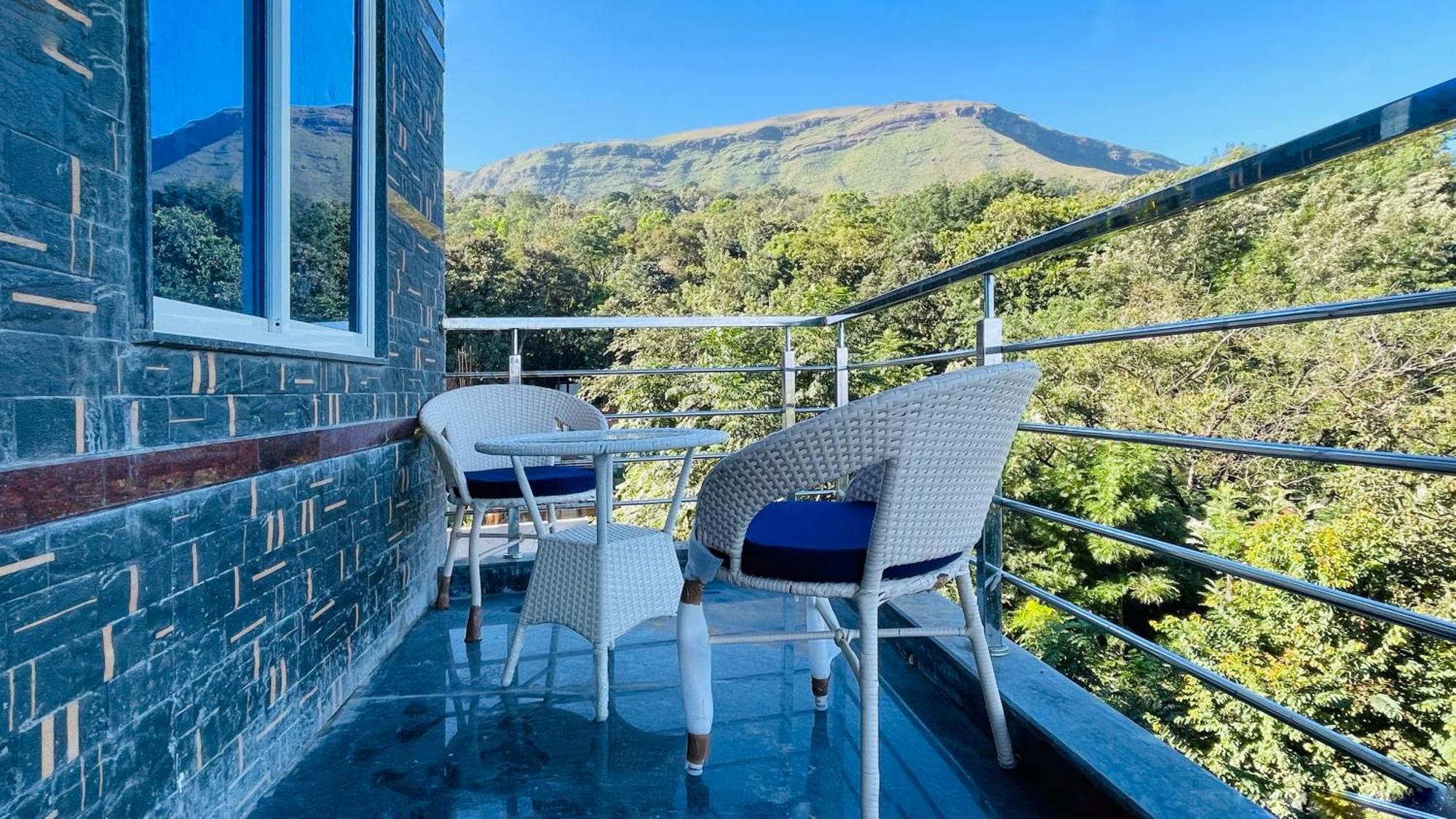 Rashi Z View Estate Stay Tarikere Exterior foto